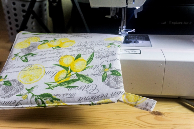 Sewing machine top stitch around the outside of DIY pot holder